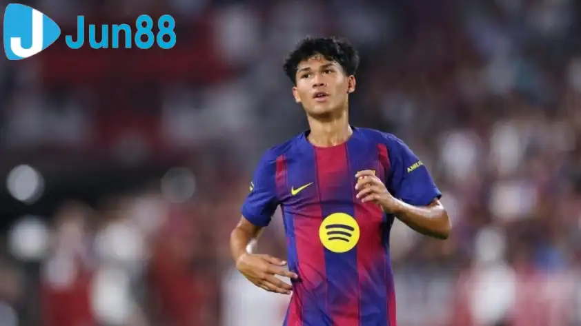 Dro đứng trước những lựa chọn lớn trong sự nghiệp (Ảnh: Fichajes). Dro đứng trước những lựa chọn lớn trong sự nghiệp (Ảnh: Fichajes).